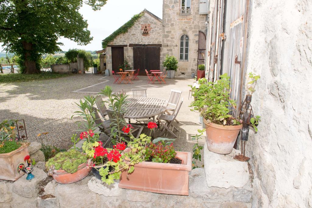 Bed and Breakfast Au Bonheur D'Alphonse Lusignan-Petit Exteriér fotografie
