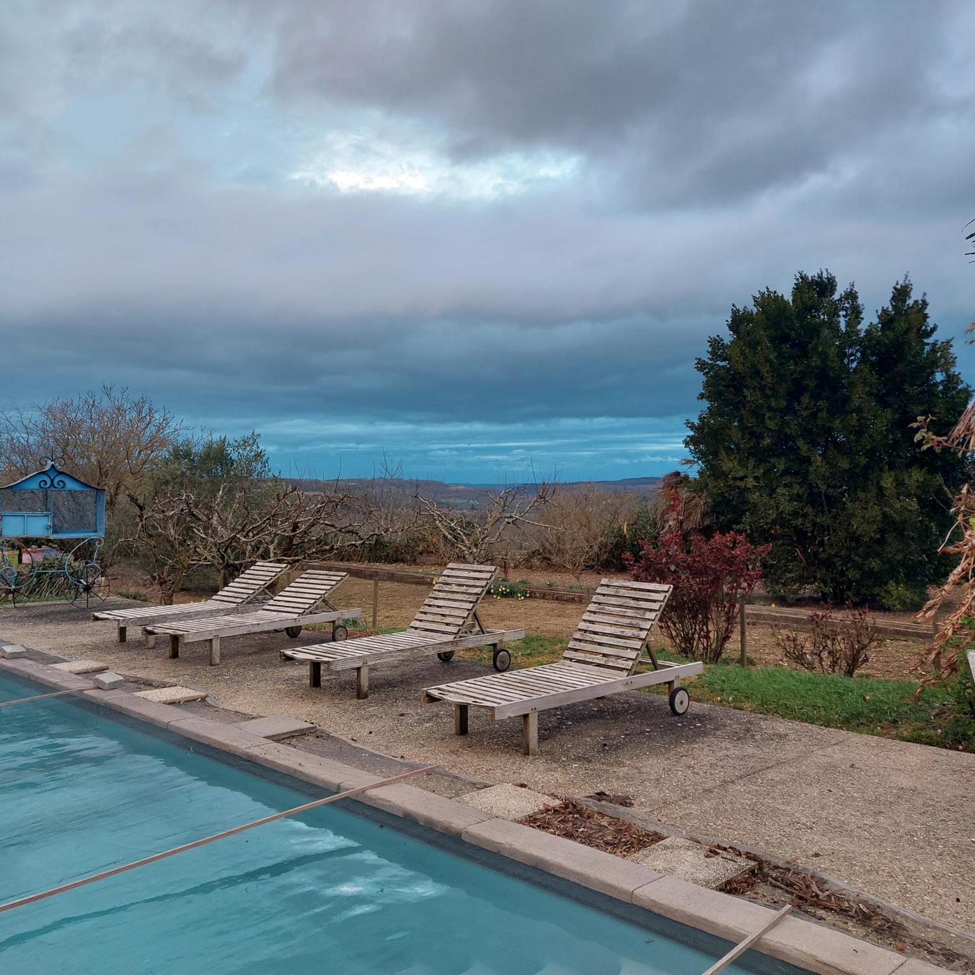 Bed and Breakfast Au Bonheur D'Alphonse Lusignan-Petit Exteriér fotografie