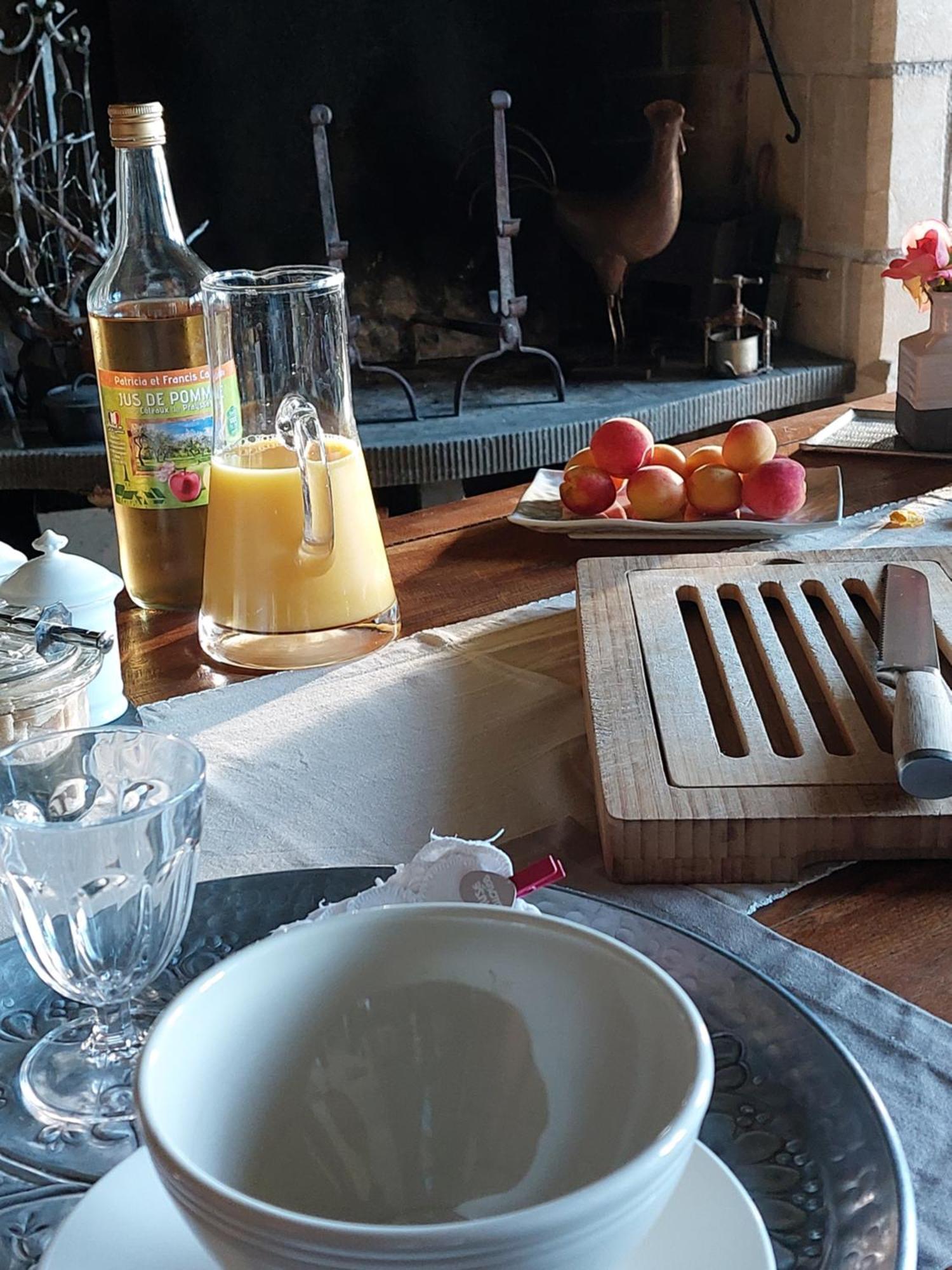 Bed and Breakfast Au Bonheur D'Alphonse Lusignan-Petit Exteriér fotografie